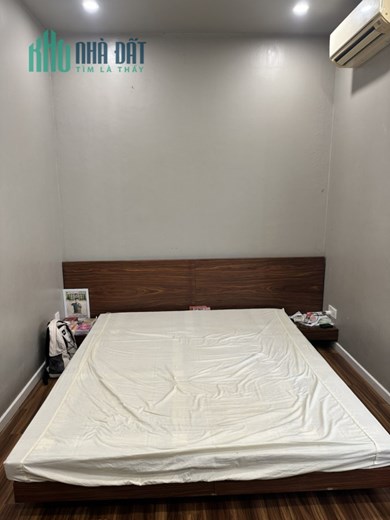 Chính chủ cần cho thuê nhà 35m2 x 4 tầng mặt phố số nhà 34B tòa CT9 Định Công, sát cạnh chợ Xanh