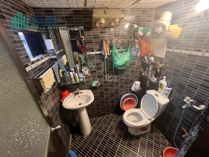 Chính chủ cho thuê nhà tập thể 45m2 1 khách 1 ngủ, full nội thất tại đường Trần Khánh Dư