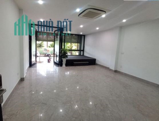 Mình có Nhà cần bán ở Xuân Thủy, Cầu Giấy 60mm2, giá 13,8 tỷ.