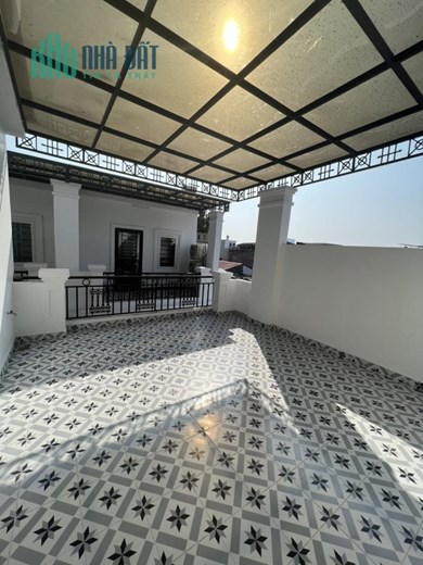 Nhà Miếu Hai Xã xây mới độc lập 4 tầng siêu đẹp , Ô tô đỗ cửa ngày  đêm