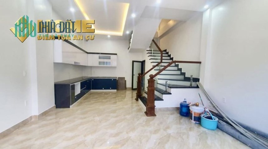 MT2492. CHO THUÊ NHÀ MẶT ĐƯỜNG HẠ LÝ 40M2 MẶT TIỀN 5M