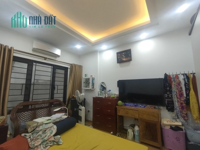 Bán nhà 31m 5T Bồ Đề, Long Biên , oto ,KD, nhỉnh 3,5ty .