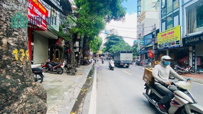 Chính chủ bán nhà mặt phố  Đê La Thành,DT 32m2 MT 3m, DT 37m2 MT 3.8m, DT 45m2, MT 5m…