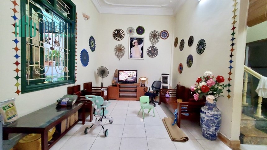 Bán Đất Tặng Nhà Phố Lạc Long Quân Quận Tây Hồ. Sổ 80m Thực Tế 110m Mặt Tiền 8.5m Nhỉnh 10 Tỷ. Cam