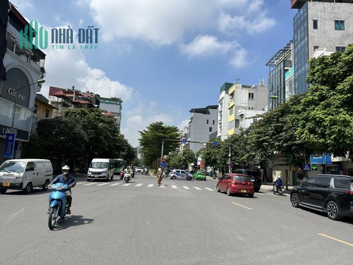 O94lO7l689 Bán Bán nhà phố Kim Mã 75m², 5 tầng, MT 4.2m, giá 31 tỷ Ba Đình.