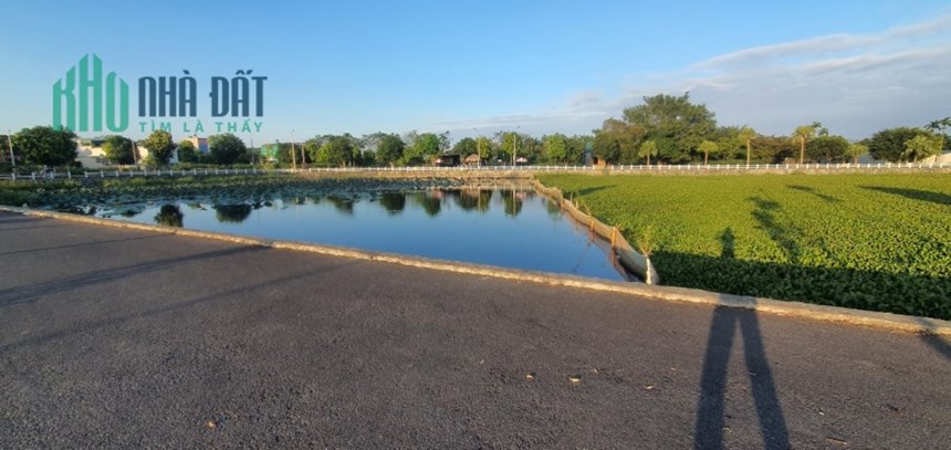 Tài chính nhỉnh 2 tỉ có lô đất gần Hồ Sen Hoà Lạc