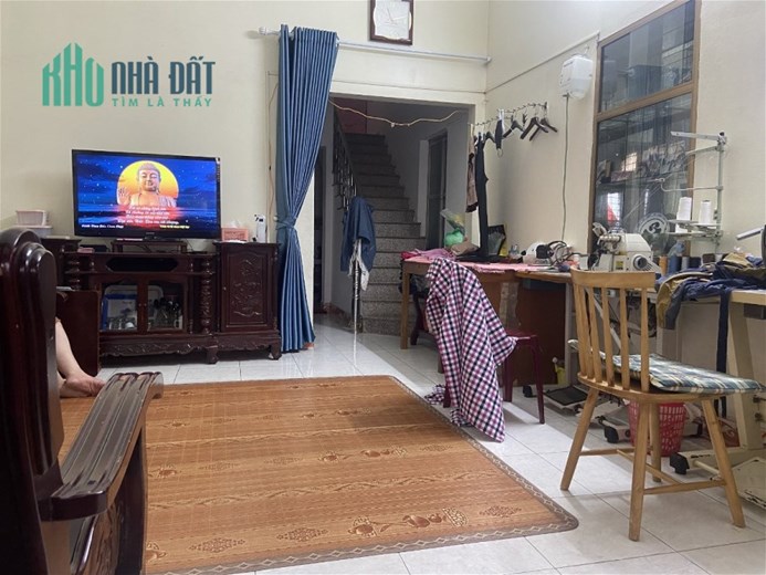 Bán Đất Tặng Nhà Phố Lạc Long Quân Quận Tây Hồ. 75m Mặt Tiền 6m Nhỉnh 16 Tỷ. Cam Kết Ảnh Thật Mô Tả