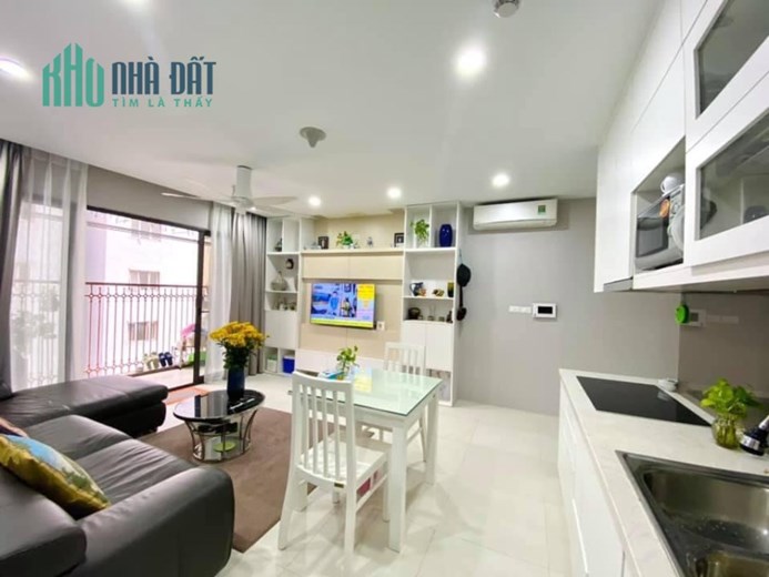 Cho thuê chung cư cao cấp Tân Hoàng Minh, Hoàng Cầu, Đống Đa 70m 2pn 2 vs phun đồ hơn 10 tr