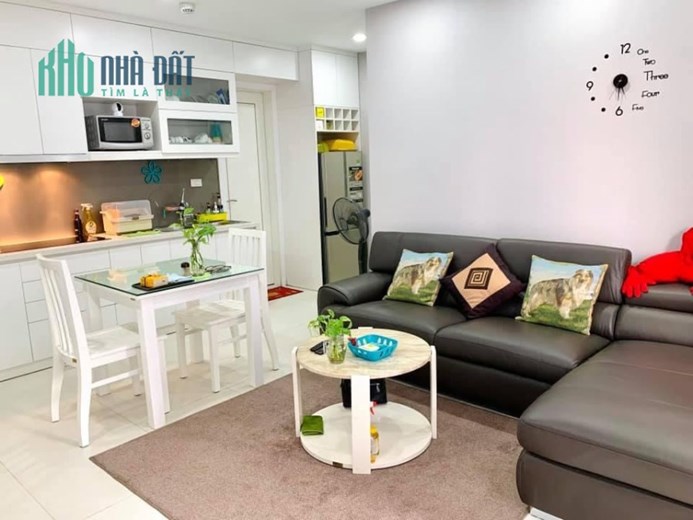 Cho thuê chung cư cao cấp Tân Hoàng Minh, Hoàng Cầu, Đống Đa 70m 2pn 2 vs phun đồ hơn 10 tr