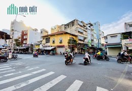 Bán nhà Mặt tiền Bạch Đằng 2 - Sân bay Tân Sơn Nhất, DT:6x17m, Cấp 4 tiện xây, 31 tỷ.
