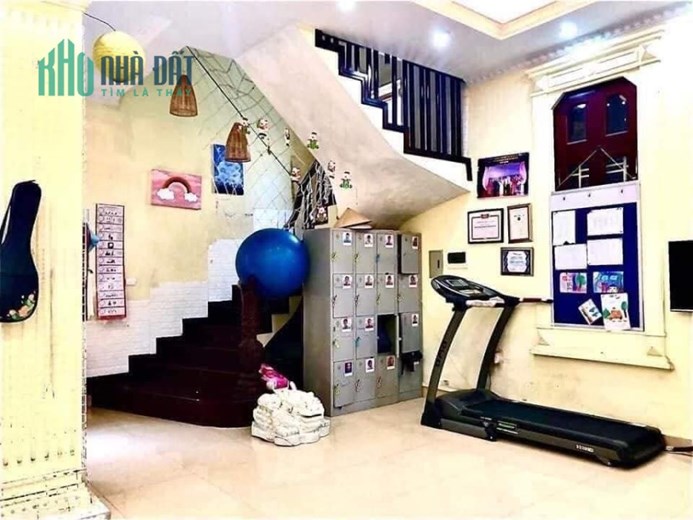 Bán Nhà Phố Lạc Long Quân Quận Tây Hồ. 200m Mặt Tiền 10m Nhỉnh 15 Tỷ. Cam Kết Ảnh Thật Mô Tả Chính