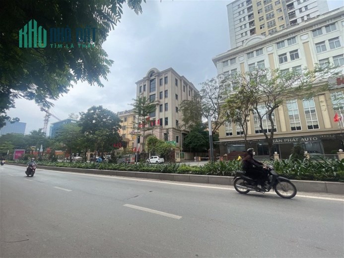 Bán Nhà Mặt Phố Lạc Long Quân Quận Tây Hồ. 75m Mặt Tiền 6.5m Nhỉnh 15 Tỷ. Cam Kết Ảnh Thật Mô Tả