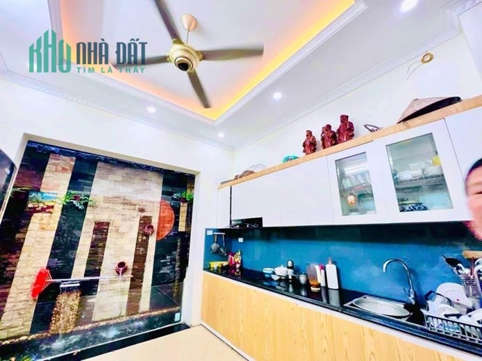 Hơn trăm triệu/m 59m2, 5 tầng mới xây, MT 4m, 6,2 tỷ. Kim ngưu hai bà trưng