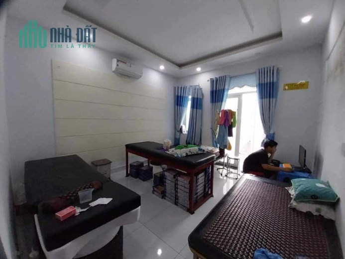 HIẾM! Nhà bán 60m2, 4 tầng đẹp ở ngay HXH 8m sát mặt tiền Hà Huy Giáp Quận 12