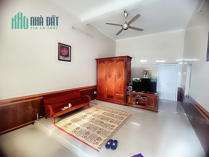 Bán nhà Nam Pháp 1 gần Đại Học Hàng Hải, 59m 2 tầng GIÁ 2.6 tỉ ngõ nông