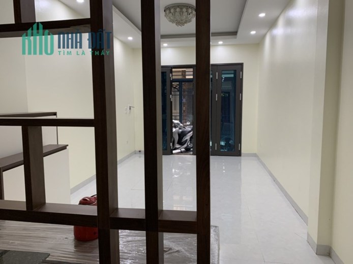 Bán nhà 4 tầng Ngọc Thụy,Long Biên 55m2 ngõ oto,2 thoáng nhỉnh 5 tỷ