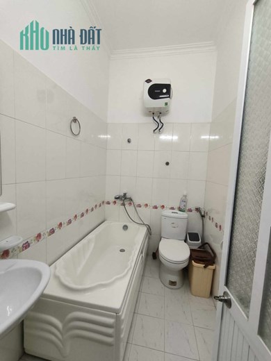 Bán nhà ngõ 132 An Đà, diện tích 44m 3 tầng GIÁ 2.42 tỉ full nội thất, ngõ nông