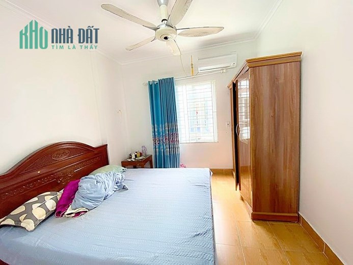 Bán nhà ngõ 9 Trung Hành ngay Lê Hồng Phong, 40m 3 tầng GIÁ 2.1 tỉ