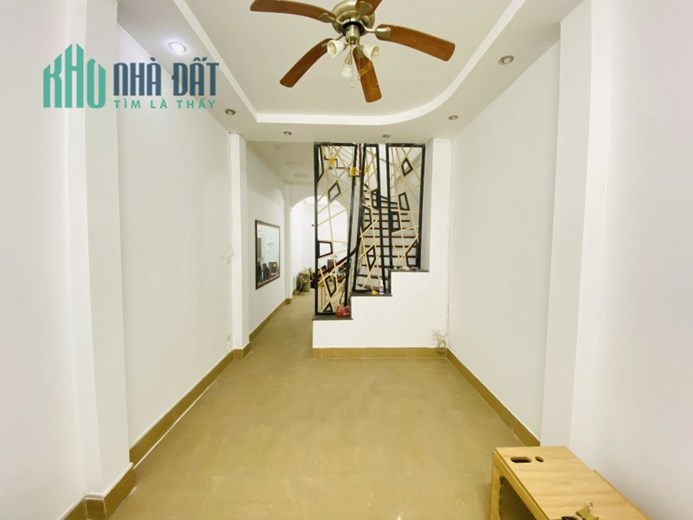 Bán nhà phố Yên Lãng Đống Đa 56m 5 tầng vài bước ra ô tô tránh nhà đẹp ở ngay 7.8  tỷ