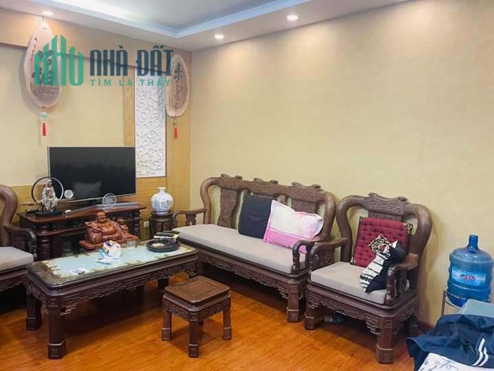 Bán Nhà Ngõ 5 Trần Thái Tông 33/40m2 x 5 tầng, 3 phòng ngủ đầy đủ công năng, tặng full nội thất,