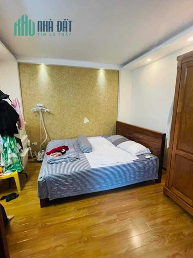 Bán Nhà Ngõ 5 Trần Thái Tông 33/40m2 x 5 tầng, 3 phòng ngủ đầy đủ công năng, tặng full nội thất,