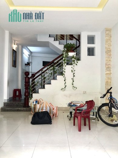 NHÀ 2 TẦNG 2 MÊ, LÔ GÓC 2 THOÁNG GIÁ RẺ TT HẢI CHÂU, HÒA CƯỜNG