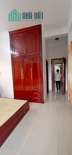 Gấp bán Mặt tiền Trường Thọ T.Đức,5 Tầng,93m2,16 tỷ1 0913696506