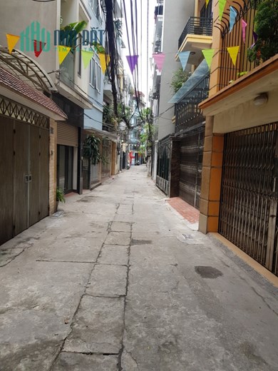 Bán nhà Nguyễn Ngọc Nại 62m x 5 tầng, mt: 3.9m, ô tô đõ trước cửa nhà