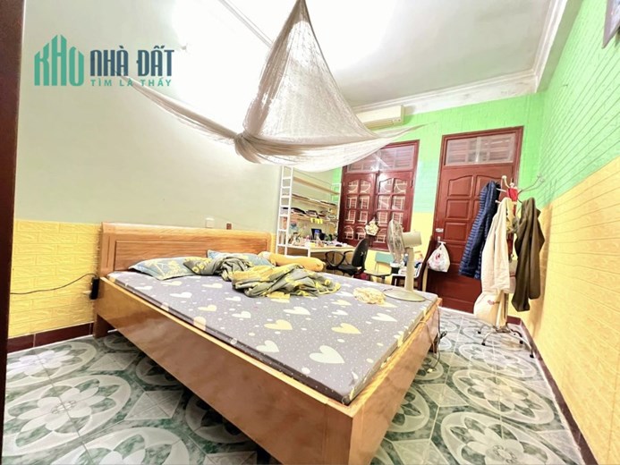 Bán nhà Nguyễn Ngọc Nại 70m x 4 tầng, ô tô đỗ cửa, ngõ thông thoáng