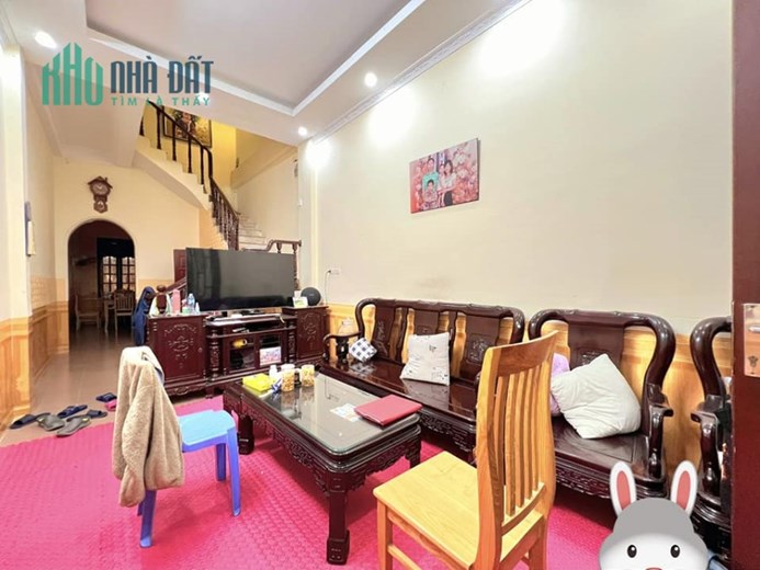 Bán nhà Nguyễn Ngọc Nại 70m x 4 tầng, ô tô đỗ cửa, ngõ thông thoáng