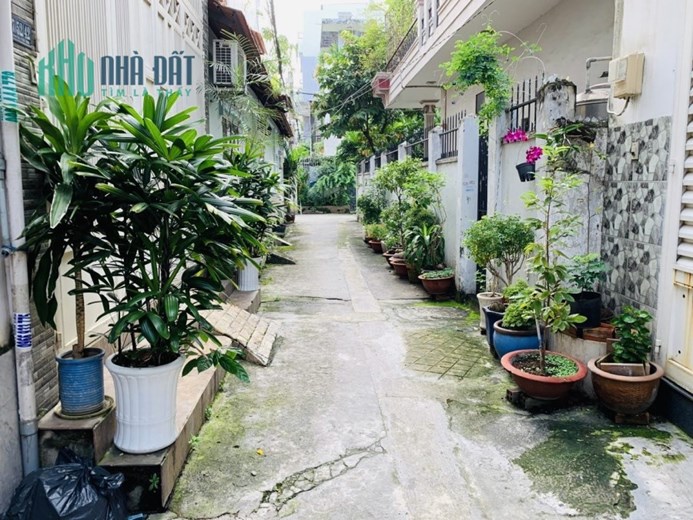 XE HƠI 4 CHỖ ĐỖ CỬA - 10M RA XE HƠI TRÁNH - 45M NGANG 4M SỔ A4 - giá  6.29 TỶ - Bùi Đình Tuý -