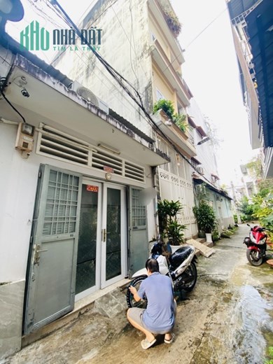 XE HƠI 4 CHỖ ĐỖ CỬA - 10M RA XE HƠI TRÁNH - 45M NGANG 4M SỔ A4 - giá  6.29 TỶ - Bùi Đình Tuý -