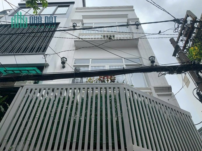3,7m x  10,8m ( nở hậu 3,9m ) DT đất 42m2, xây dựng 33m2 - Giá 5,45 Tỷ thương lượng
