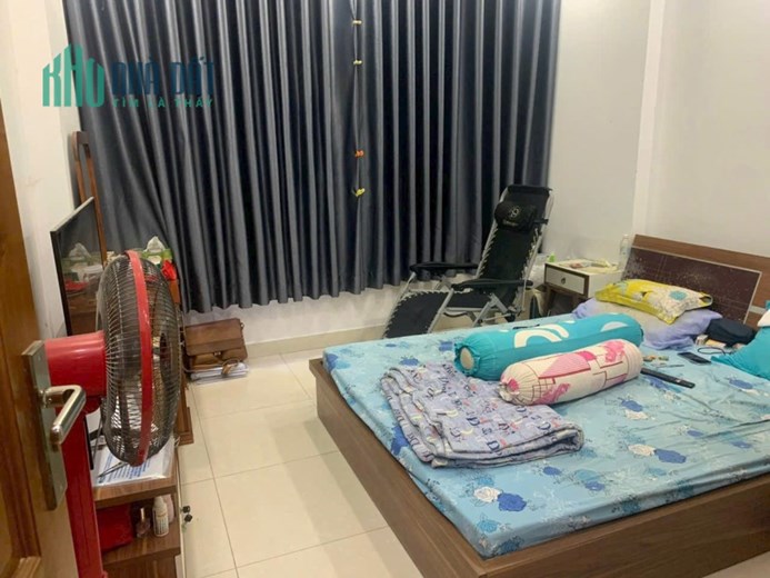 3,7m x  10,8m ( nở hậu 3,9m ) DT đất 42m2, xây dựng 33m2 - Giá 5,45 Tỷ thương lượng