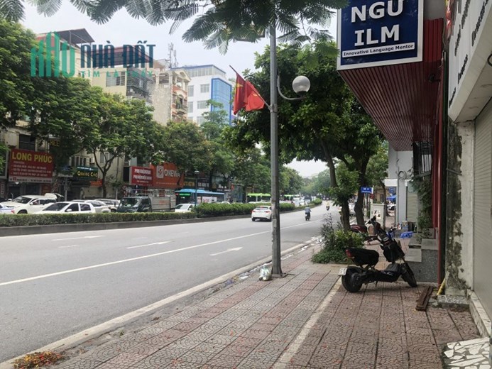 MẶT PHỐ NGUYỄN VĂN CỪ -  DỐC XUỐNG CỦA CẦU CHƯƠNG DƯƠNG - KINH DOANH ĐẮC ĐỊA - MẶT TIỀN RỘNG - DIỆN