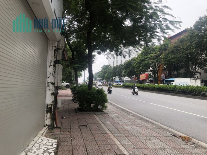 MẶT PHỐ NGUYỄN VĂN CỪ -  DỐC XUỐNG CỦA CẦU CHƯƠNG DƯƠNG - KINH DOANH ĐẮC ĐỊA - MẶT TIỀN RỘNG - DIỆN