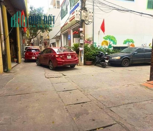Bán Nhà Đẹp ngõ 2 Ô tô tránh gần Ga Cát Linh - Hào Nam, 52m2 x 5 tầng giá 11 tỷ 300 triệu