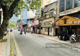 Nay gia đình bán gấp Mặt phố Phó Đức Chính giá 19.8 tỷ, 60m , MT 7m KD TỐT