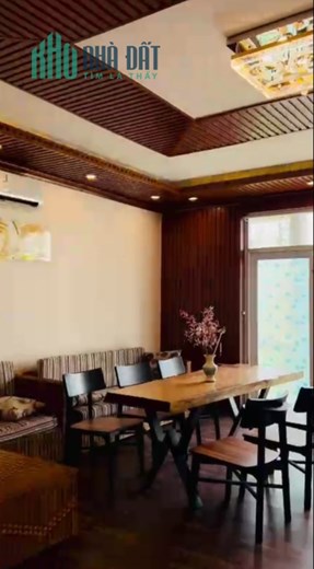 Bán gấp nhà 4 tầng mặt tiền đường A2 KĐT Vĩnh Điềm Trung, Nha Trang phù hợp vừa ở vừa kinh doanh.