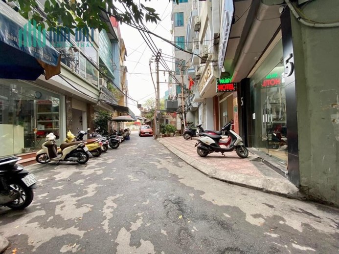 Chính chủ bán gấp nhà Mặt phố Phan Kế Bính giá 40 tỷ, 100mx8 tầng, thang máy