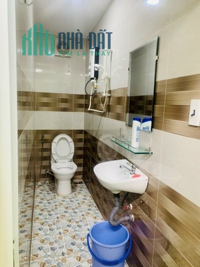 NẰM GẦN TRỤC ĐƯỜNG CHÍNH PHAN ĐĂNG LƯU, BẠCH ĐẰNG SÁT MẶT TIỀN 64M2 MỚI CỨNG NHỈNH 6T