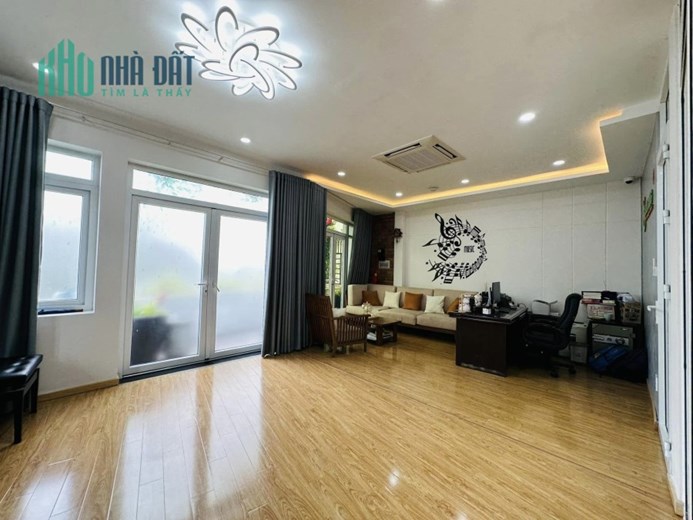 Chính Chủ Gủi Bán Gấp Biệt Thự Gần 160m2 - Đường Hoàng Thám P7 Bình Thạnh.