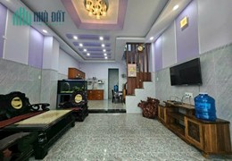 Hạ 3,5 tỷ còn 3,15 tỷ nhà 3 tầng 1 tum gần KĐT Vĩnh Điềm Trung Nha Trang