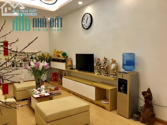 Vỡ nợ bán Mặt phố Lê Duẩn - Hai Bà Trưng giá 48 tỷ, 250m2, MT 7m, đầu tư tốt