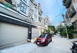 Nhà Giá Rẻ Cách Phú Mỹ Hưng 1 Bước Chân, KDC LaCaSa, 5x16m, 9.3 Tỷ, Quận 7
