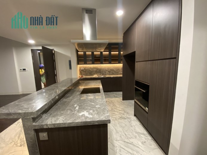 BÁN GẤP CĂN HỘ 3PN COVE EMPIRE CITY THỦ THIÊM LẦU CAO VIEW ĐẸP