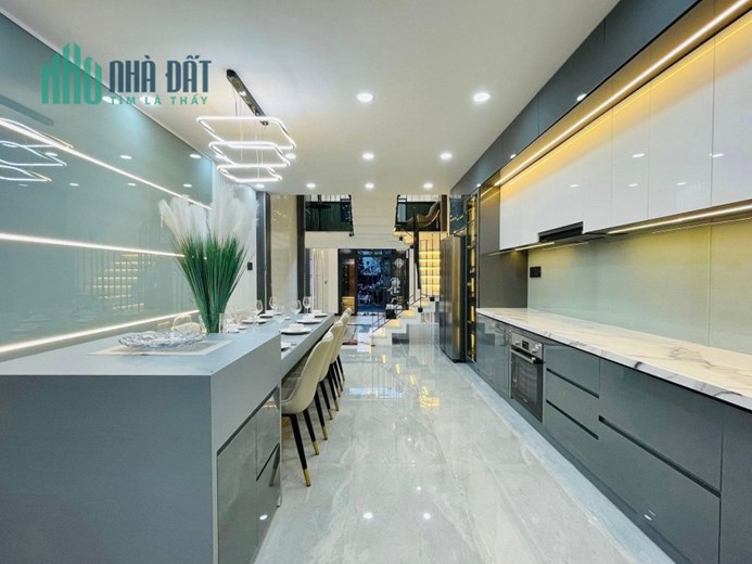 Bán nhà HXH 6m Ni Sư Huỳnh Liên P10 Tân Bình 50m2 ngang 4m 4 tầng ST 4PN