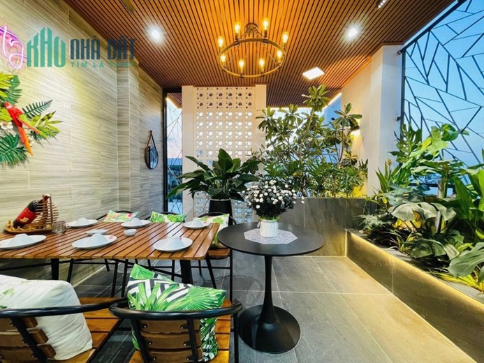 Bán nhà HXH 6m Ni Sư Huỳnh Liên P10 Tân Bình 50m2 ngang 4m 4 tầng ST 4PN