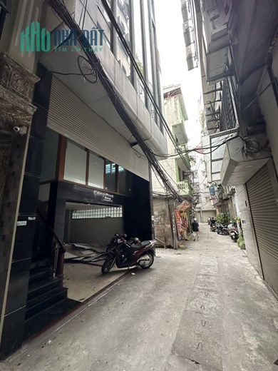 Chính chủ cho thuê tòa văn phòng 8 tầng,có thể thuê lẻ từng tầng Số 14 ngõ 196 Cầu Giấy