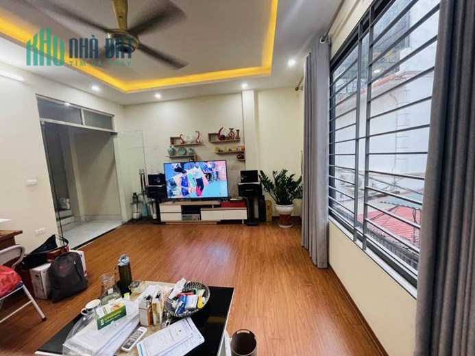 Ngõ thông, ba gác tránh SH, dân xây ở luôn bán nhà Xã Đàn